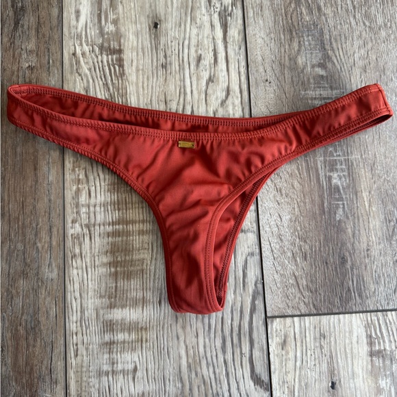 Gooseberry Intimates thong swim bottoms - Picture 2 of 4